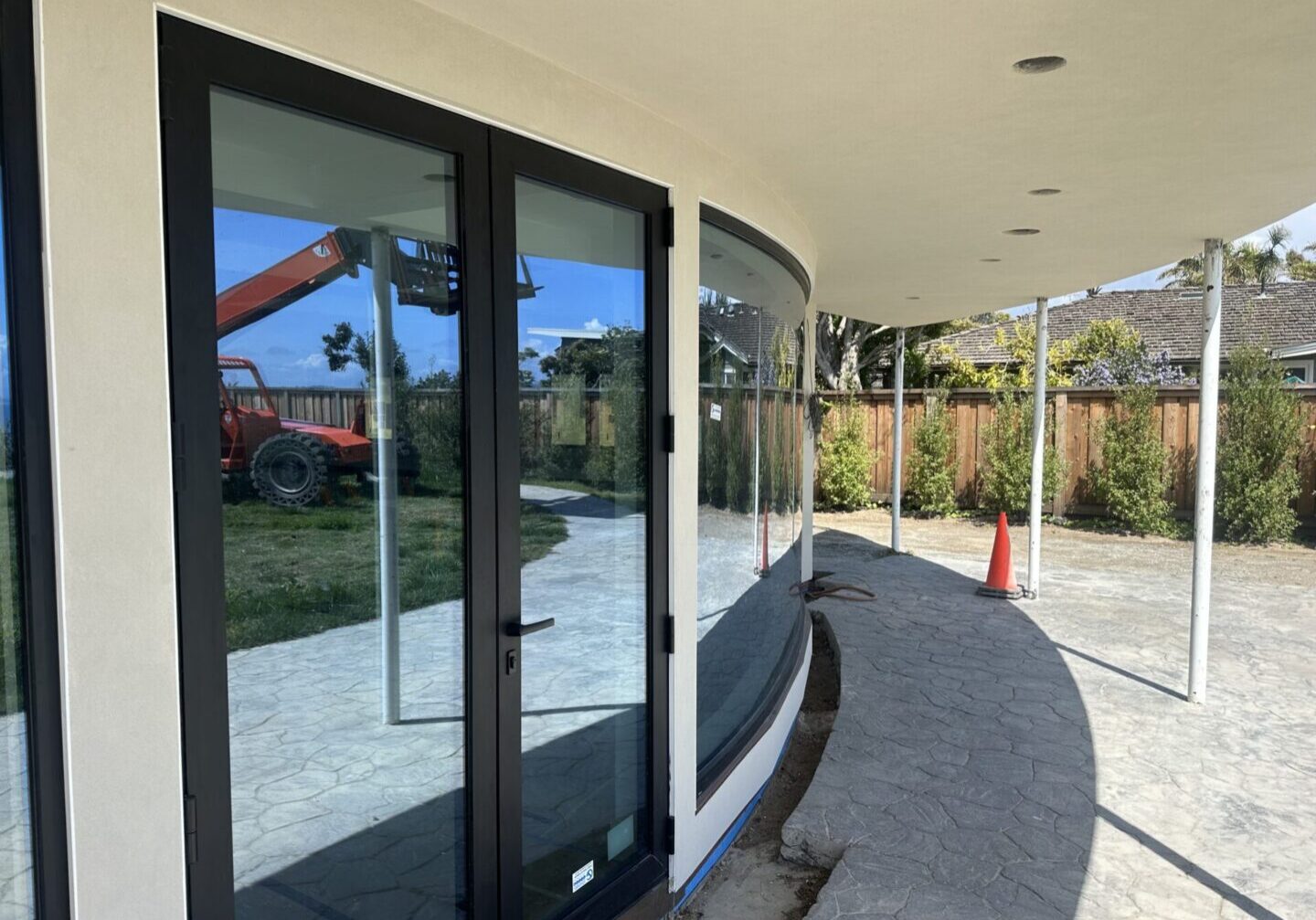 curved glass window installation